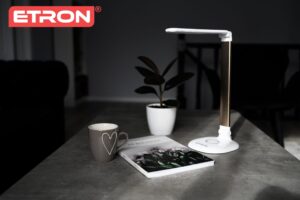 Лампа настольная светодиодная ETRON Desk Lamp step 8W 3000-6000K White-gold