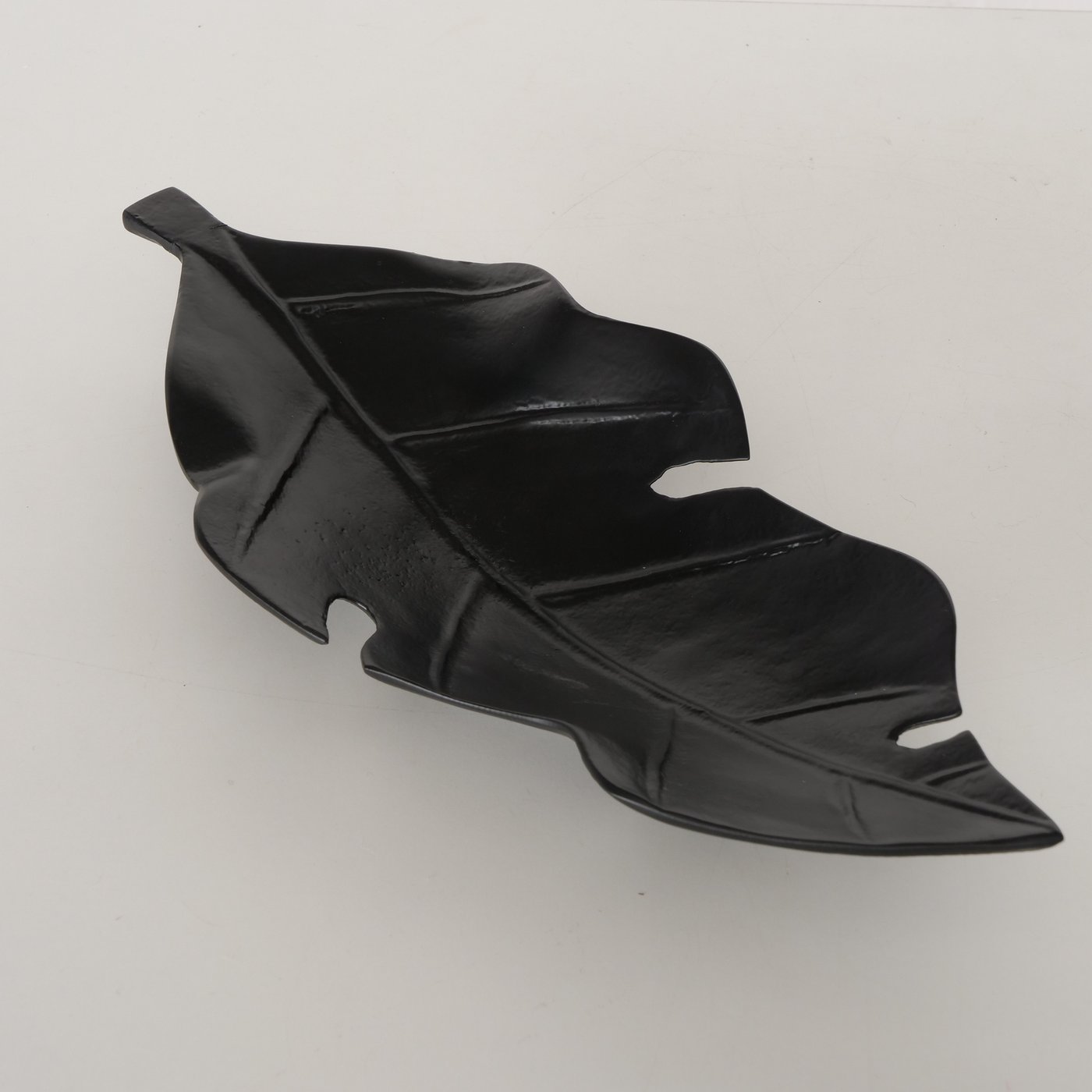 Einzelbild-CG51Jhfh-zoom einzelbild cg51jhfh zoom <ul> <li>Размер: 52*22*6 см</li> <li>Вес товара: 3,2 кг</li> <li>Цвет : чёрный</li> <li>Материал: металл</li> </ul>