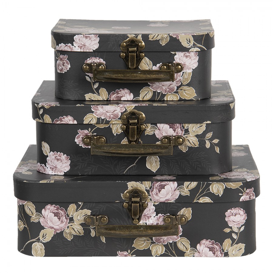64754-decorative-suitcase-set-of-3-30x21x9-25x18x9-20x16x8-cm-black-cardboard-flowers-rectangle-storage-case (1) 64754 decorative suitcase set of 3 30x21x9 25x18x9 20x16x8 cm black cardboard flowers rectangle storage case 1 <ul> <li class="size">Розмір: 9*25*18 см</li> <li class="weight">Вага товару: 0,26 кг</li> <li class="color">Колір: мультиколор</li> <li class="materials">Матеріал: картон, метал</li> </ul>