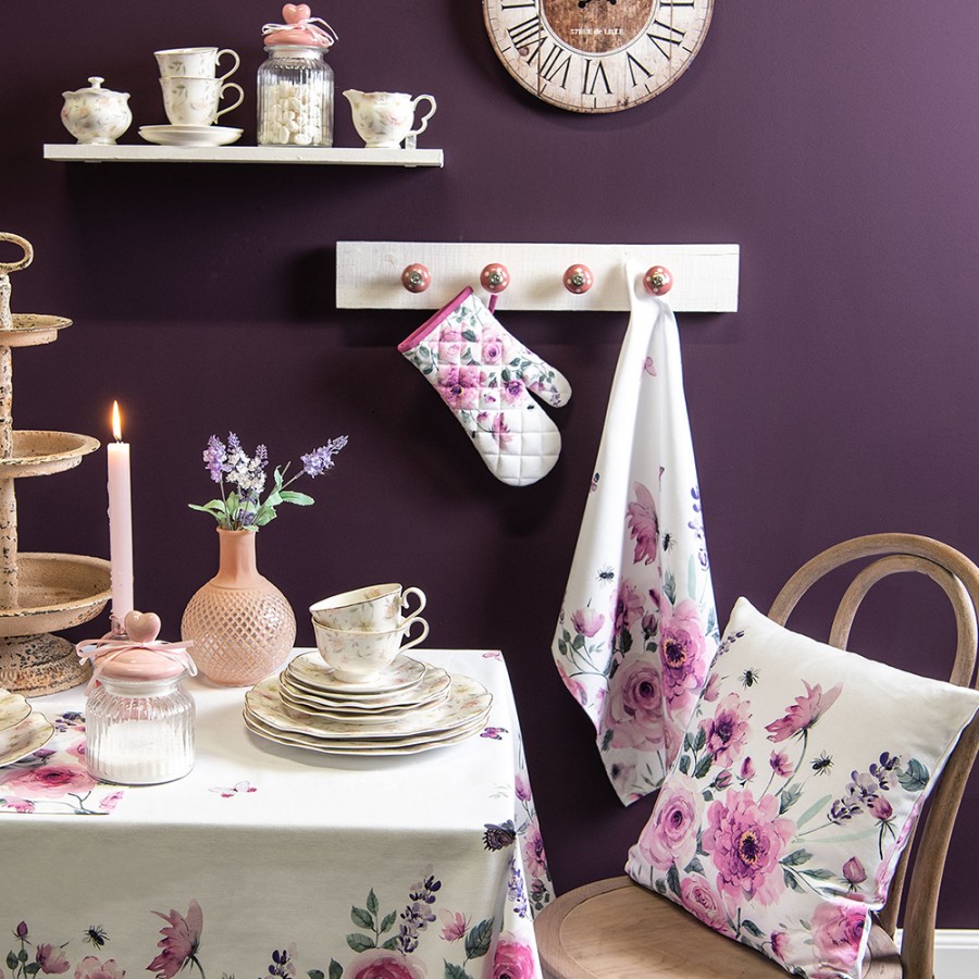 rbu44-oven-mitt-18x30-cm-white-purple-cotton-roses-oven-glove (2) rbu44 oven mitt 18x30 cm white purple cotton roses oven glove 2 Розмір: 1,5*16*30 см Вага товару: 0,06 кг Колір: білий, рожевий Матеріал: 100% бавовна