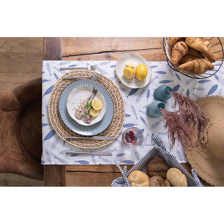 naf47-bread-basket-35x35x8-cm-blue-white-cotton-fishes-square-kitchen-gift (3) naf47 bread basket 35x35x8 cm blue white cotton fishes square kitchen gift 3 Забудьте про крихти на столі! Цей елегантний текстильний кошик збереже хліб свіжим та додасть стилю вашій кухні чи їдальні. <ul> <li>100% бавовна: Натуральний, легко переться, довговічний матеріал.</li> <li>Розмір 8 x 35 x 35 см: Ідеально вміщує стандартний хліб чи випічку.</li> <li>Колір синій/білий: Свіжий акцент для будь-якого інтер'єру.</li> <li>Вага 0.13 кг: Легкий та зручний у використанні та зберіганні.</li> </ul>