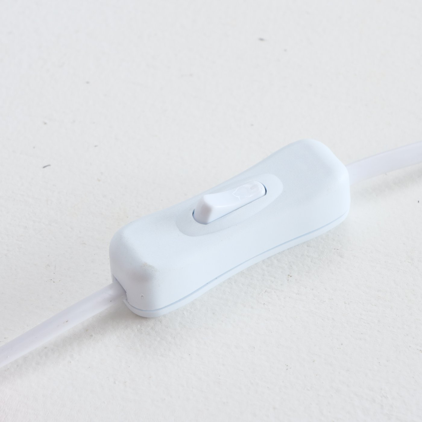 Detailbild-OOL3Tpu4-zoom detailbild ool3tpu4 zoom <ul> <li class="size">Розмір: 40*18 см см</li> <li class="weight">Вага товару : 0,3 кг</li> <li class="color">Колір: рожевий, золотий</li> <li class="materials">Матеріал: залізо, поліестер</li> </ul>