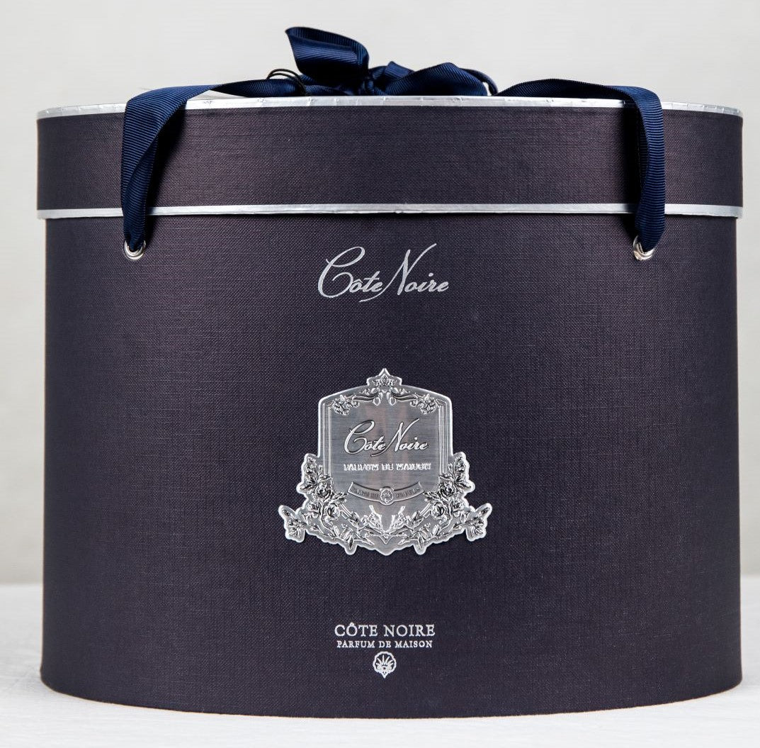NavyBox_1073x1055 navybox 1073x1055 1 Размер: 18*28*20 см Вес: 1,6 кг Цвет: карминовый, прозрачный, золотой Материал: полимер, стекло Производитель: Cote Noire, Франция