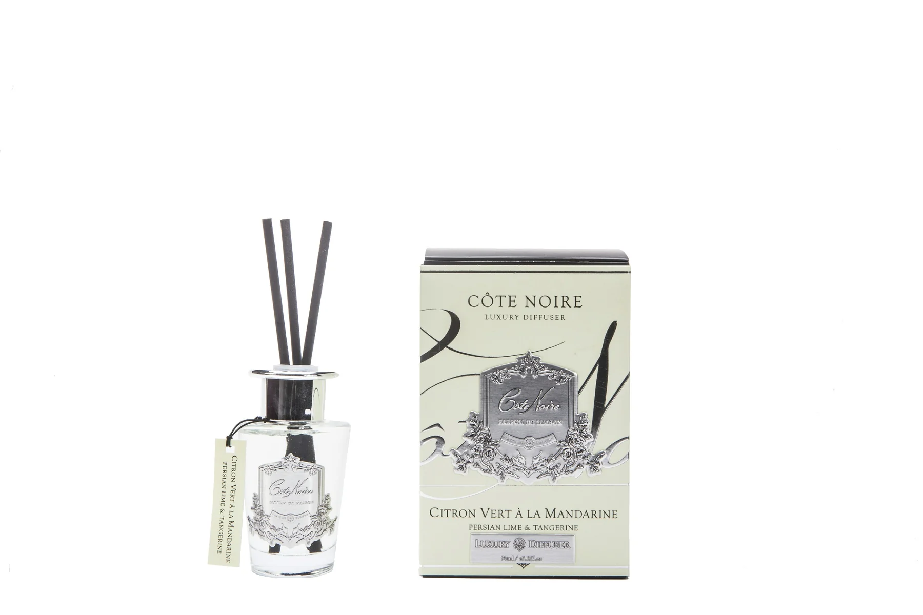 90ml_diifuser_silver_Persian_Lime___Tangerine_1800x1200 90ml diifuser silver persian lime tangerine 1800x1200 1 <p>Перетворіть свій простір на оазис свіжості з аромадифузором PERSIAN LIME. Відчуйте бадьорість цитрусового аромату, що дарує енергію та чистоту.</p>
<ul>
<li>Матеріал скло: Надає дифузору преміального вигляду та довговічності.</li>
<li>Колір прозорий, срібний: Легко вписується у будь-який інтер'єр, додаючи елегантності.</li>
<li>Виробник Cote Noire, Франція: Гарантує вишуканий, стійкий аромат європейської якості.</li>
<li>Розмір 18 x 6 x 6 см: Компактний та ідеальний для будь-якої полиці чи столика.</li>
</ul>
<p>Вага 0.37 кг.</p>