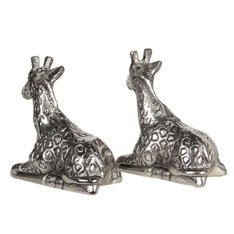6al0036-salt-and-pepper-shaker-set-of-2-giraffe-7x4x9-cm-silver-colored-aluminium-salt-and-peper (1) 6al0036 salt and pepper shaker set of 2 giraffe 7x4x9 cm silver colored aluminium salt and peper 1 <p>Додайте шарму вашому столу з унікальним набором сільнички та перечниці Жирафи. Це не просто аксесуари, а справжня прикраса для вашої кухні чи їдальні.</p>
<ul>
<li>Метал: Забезпечує довговічність та преміальний вигляд на роки.</li>
<li>Срібний колір: Легко вписується в будь-який інтер'єр, додаючи елегантності.</li>
<li>Компактний розмір (прибл. 7 x 4 x 9 см): Зручно тримати в руці та зберігати на столі.</li>
<li>Оригінальний дизайн: Привертає увагу та створює затишну атмосферу.</li>
</ul>
