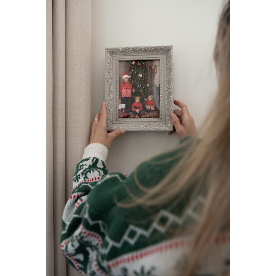2f0807-photo-frame-13x18-cm-grey-plastic-rectangle-picture-frame (2) 2f0807 photo frame 13x18 cm grey plastic rectangle picture frame 2 <ul> <li><span class="jCAhz ChMk0b"><span class="ryNqvb">Розмір: 19*24*2 см</span></span></li> <li class="size"><span class="jCAhz ChMk0b"><span class="ryNqvb">Колір: світло-сірий </span></span></li> <li class="size"><span class="jCAhz ChMk0b"><span class="ryNqvb">Матеріал: полістоун</span></span></li> <li class="size"><span class="jCAhz ChMk0b"><span class="ryNqvb">Вага: 0,9 кг</span></span></li> </ul>