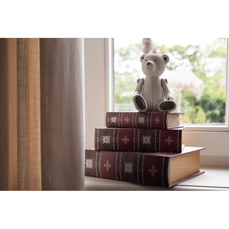 65696-storage-box-set-of-3-books-27-22-17-cm-brown-wood (4) 65696 storage box set of 3 books 27 22 17 cm brown wood 4 Розмір: 7*27*22, 6*17*22, 4*12*17 см Колір: коричневий Матеріал: дерево Вага: 1,3 кг