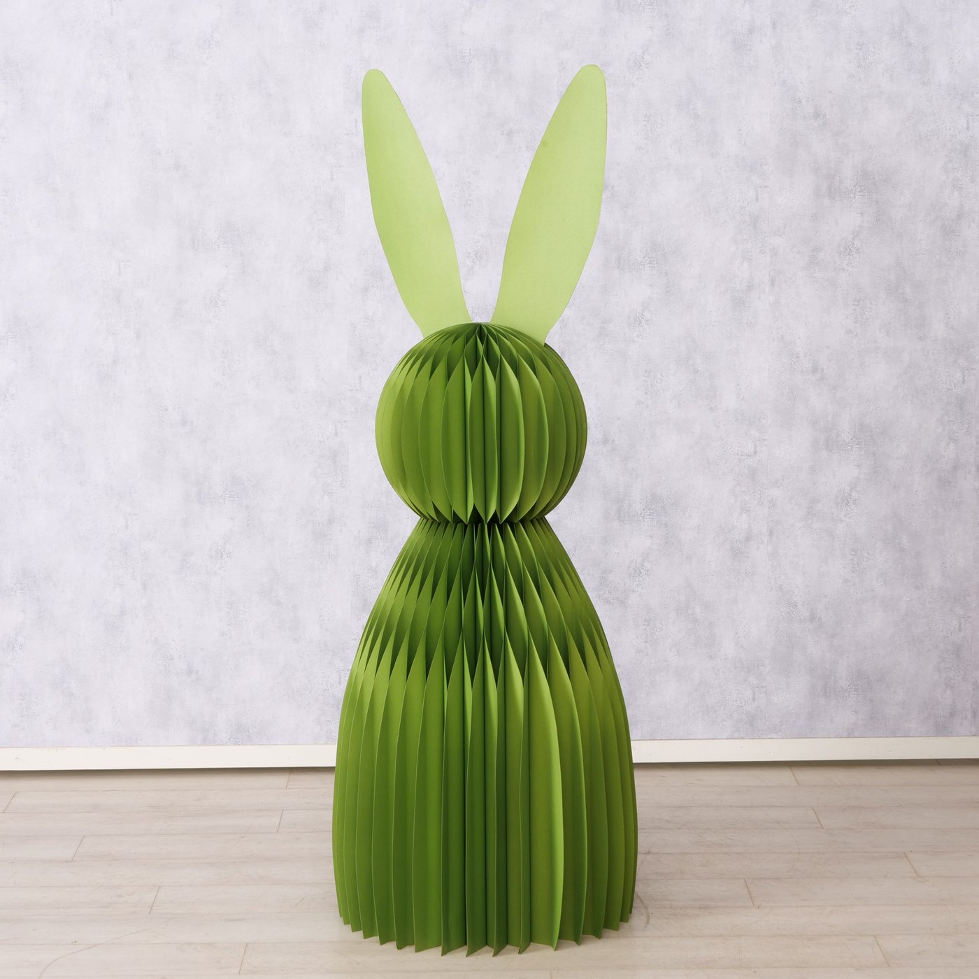 Ambientebild-l1Ei1POO-zoom ambientebild l1ei1poo zoom Розмір: 180*68,5*68,5 см Колір: кремовий, зелений Матеріал: метал, целюлоза Вага: 3 кг Країна походження: Німеччина Виробник: Boltze