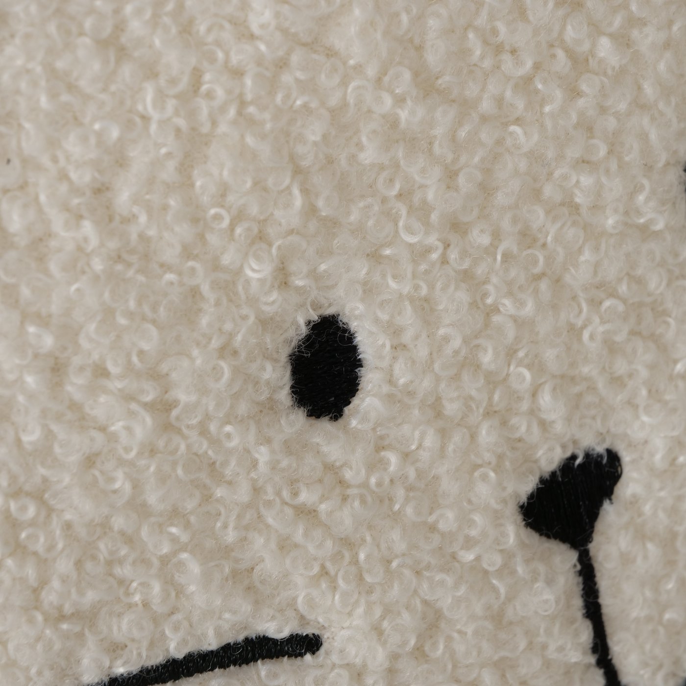 Detailbild-AlqJrizR-zoom detailbild alqjrizr zoom Корзина текстильная с мордочкой кролика — милый и практичный аксессуар для Пасхи. Идеально подходит для паски, крашенок или писанок, а после праздников станет удобным органайзером для хранения мелочей.