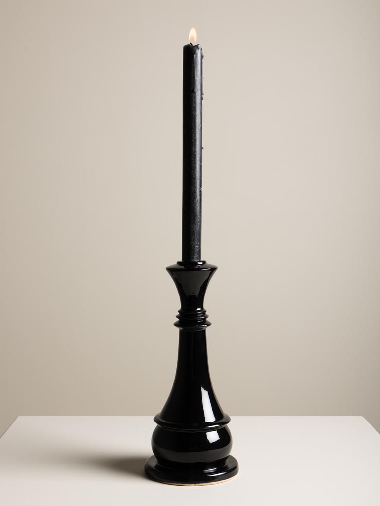 large (11) large 11 Керамічний свічник King вишуканої форми <ul> <li>Розмір: 24*11 см</li> <li>Колір: коричневий</li> <li>Матеріал: кераміка</li> <li>Вага: 0,5 кг</li> <li>Країна походження: Бельгія</li> <li>Виробник: Chehoma</li> </ul>