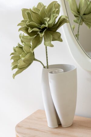 Ваза Hydria, керамическая, бежевая 20*23*33,5 см