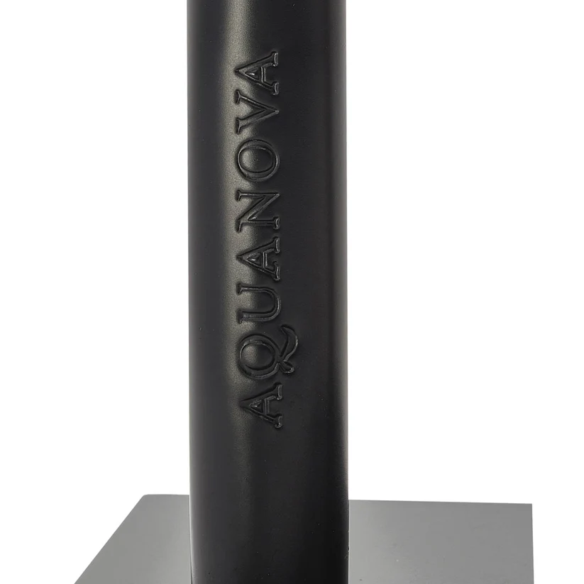 ICORXH-09_2 icorxh 09 2 Стильний тримач для туалетного паперу <strong data-start="140" data-end="154">Icon Black</strong> поєднує сучасний дизайн, практичність і надійність. Лаконічна форма та матове чорне покриття роблять його елегантним доповненням будь-якої ванної кімнати.