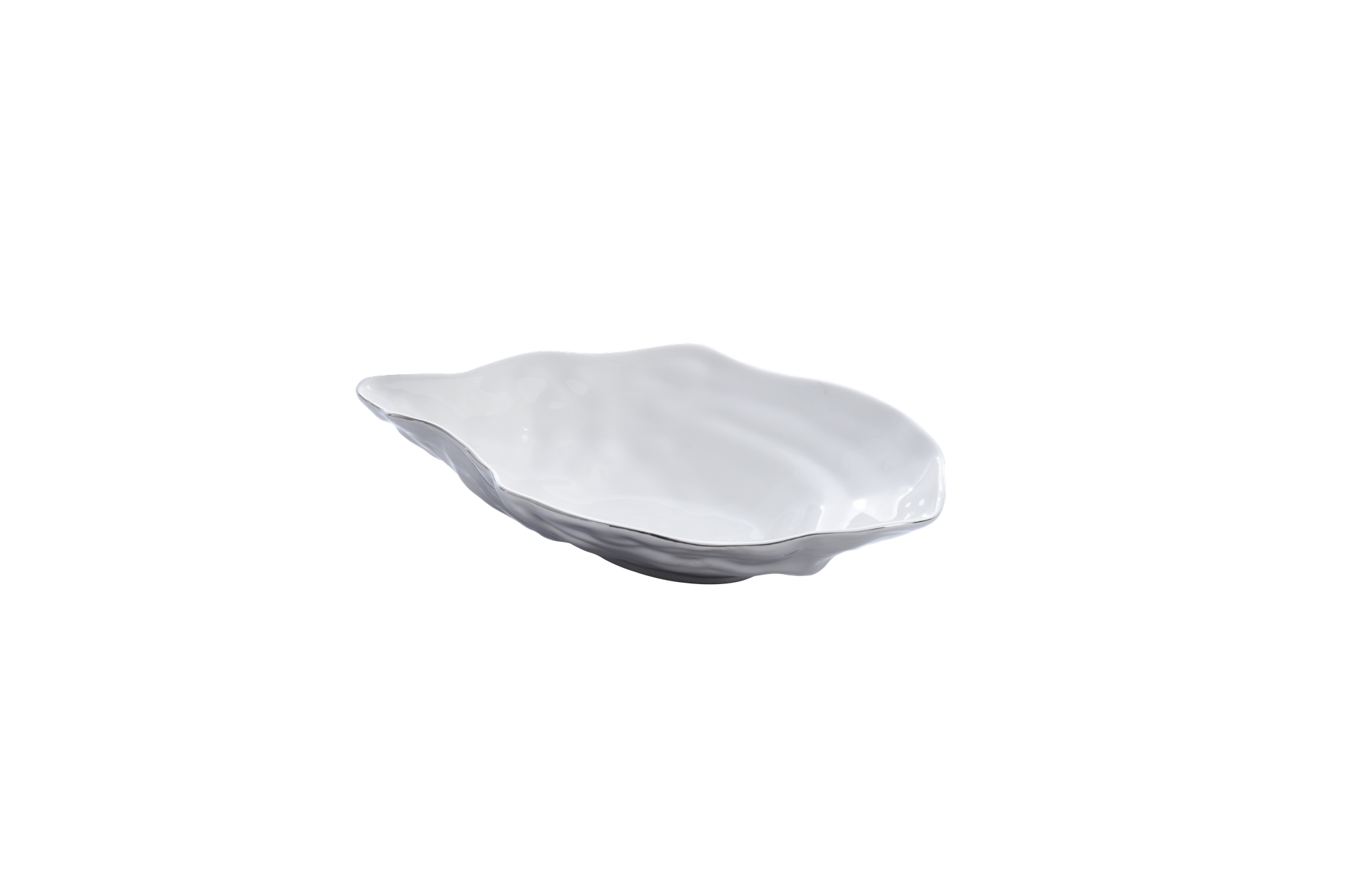 CER-1977-W-6 cer 1977 w 6 <p data-start="282" data-end="481">Елегантна порцелянова чаша <strong>Medium Oyster Bowl</strong> у формі мушлі устриці стане ефектною деталлю сервірування. Біла глянцева внутрішня поверхня гармонійно поєднується зі срібним титановим покриттям зовні, а незвичайна форма ідеально підходить для подачі морепродуктів, закусок або соусів.</p>