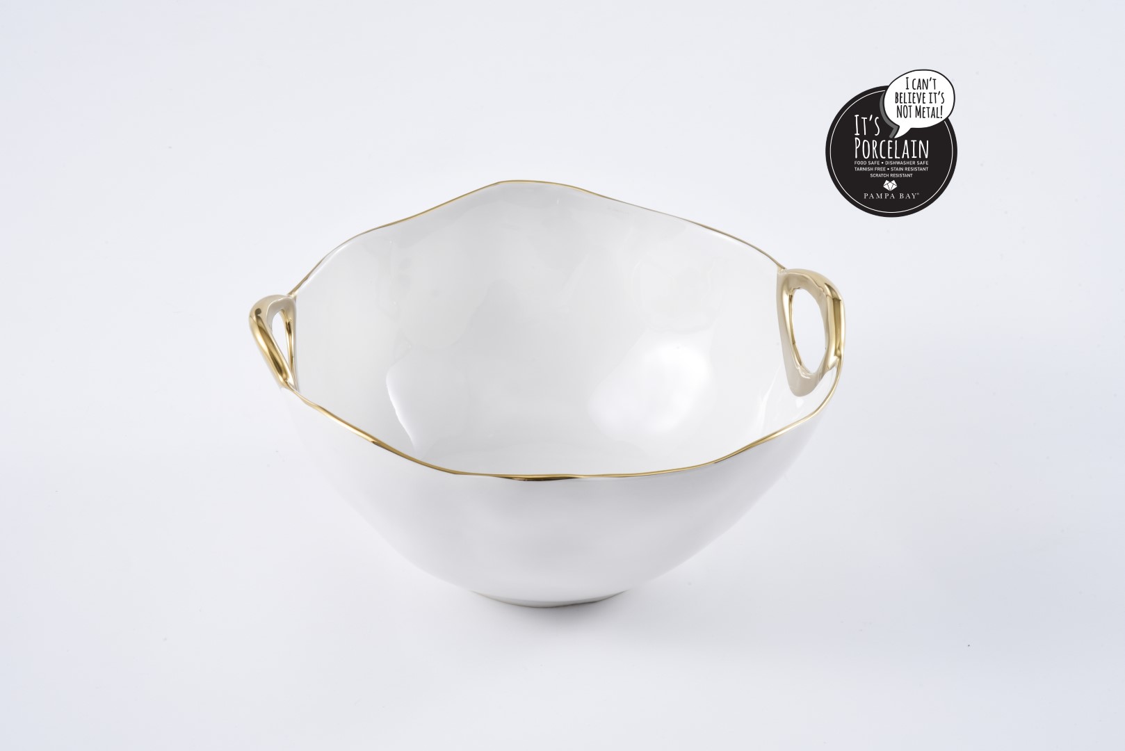 CER-2699-WG-8 cer 2699 wg 8 <p data-start="282" data-end="481">Великий салатник <strong data-start="202" data-end="218">White & Gold</strong> із білосніжної порцеляни та витонченими ручками із золотим титановим покриттям стане елегантною окрасою будь-якого столу. Ідеально підходить для подачі салатів, пасти, гарнірів та інших страв. Безпечний для контакту з харчовими продуктами, придатний для використання в духовці до 260 °C та миття в посудомийній машині.</p>